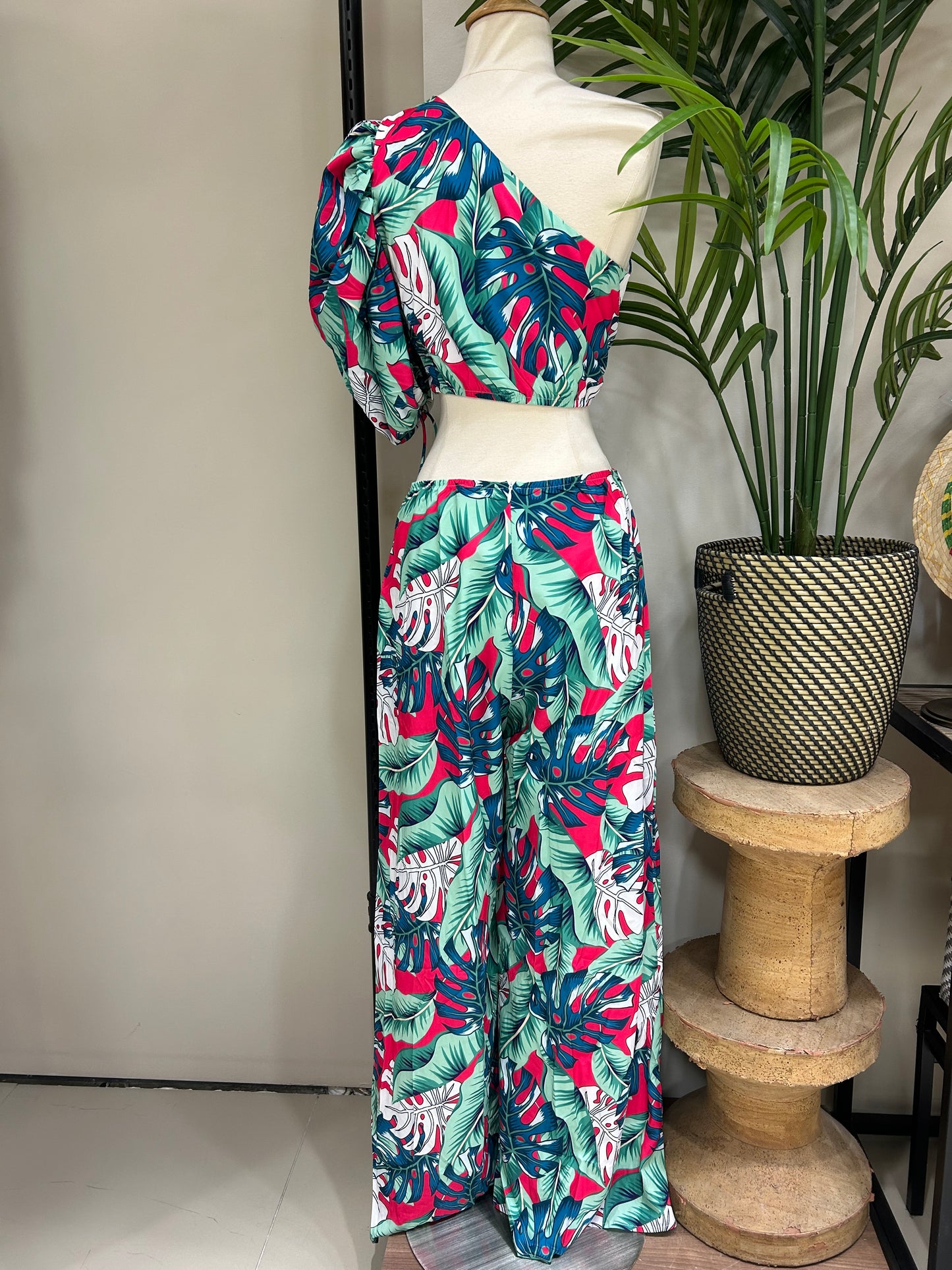Green and Red Print Set