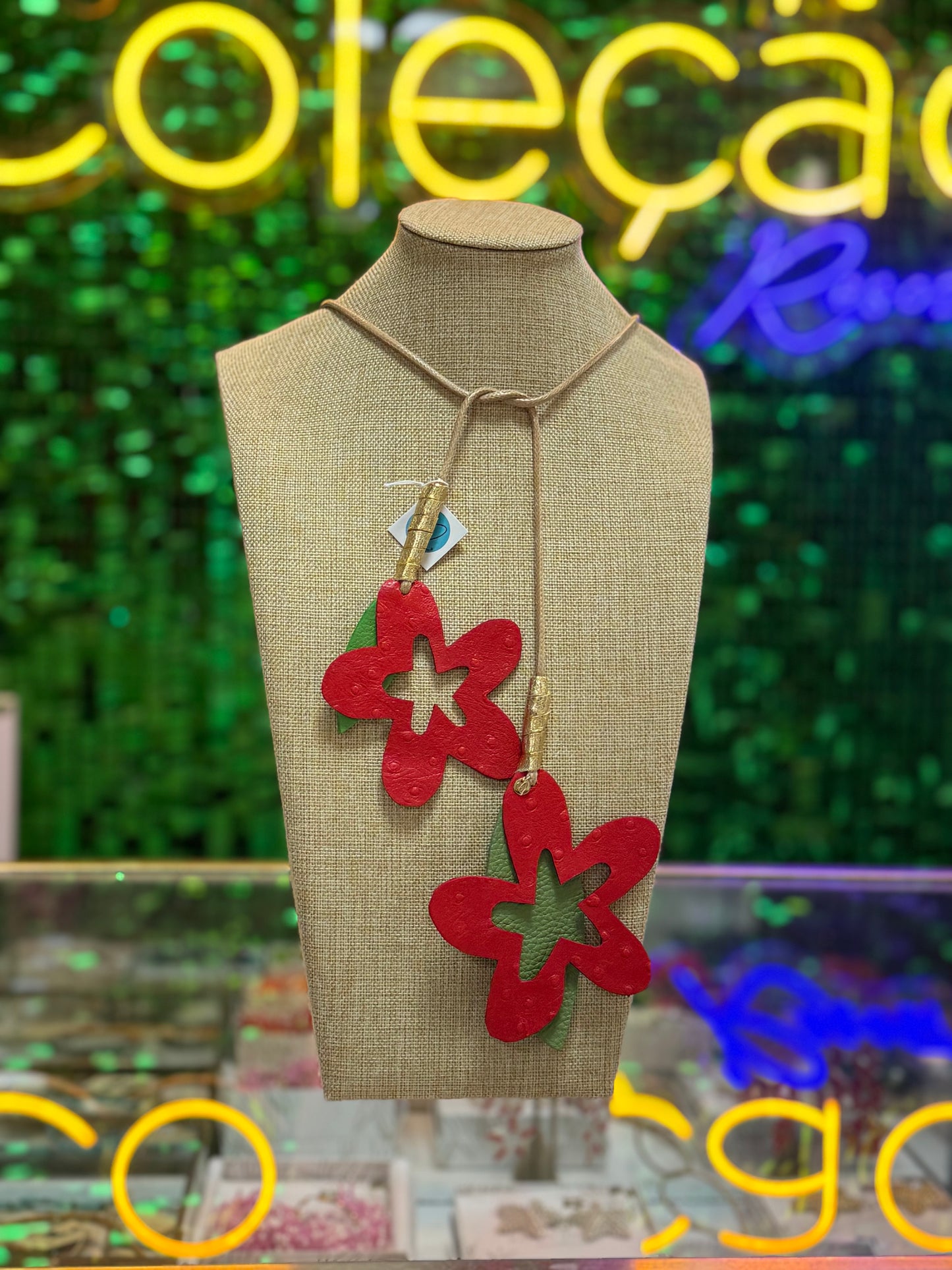 Leather Elaborated Necklace