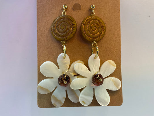 Luneira Hand Made