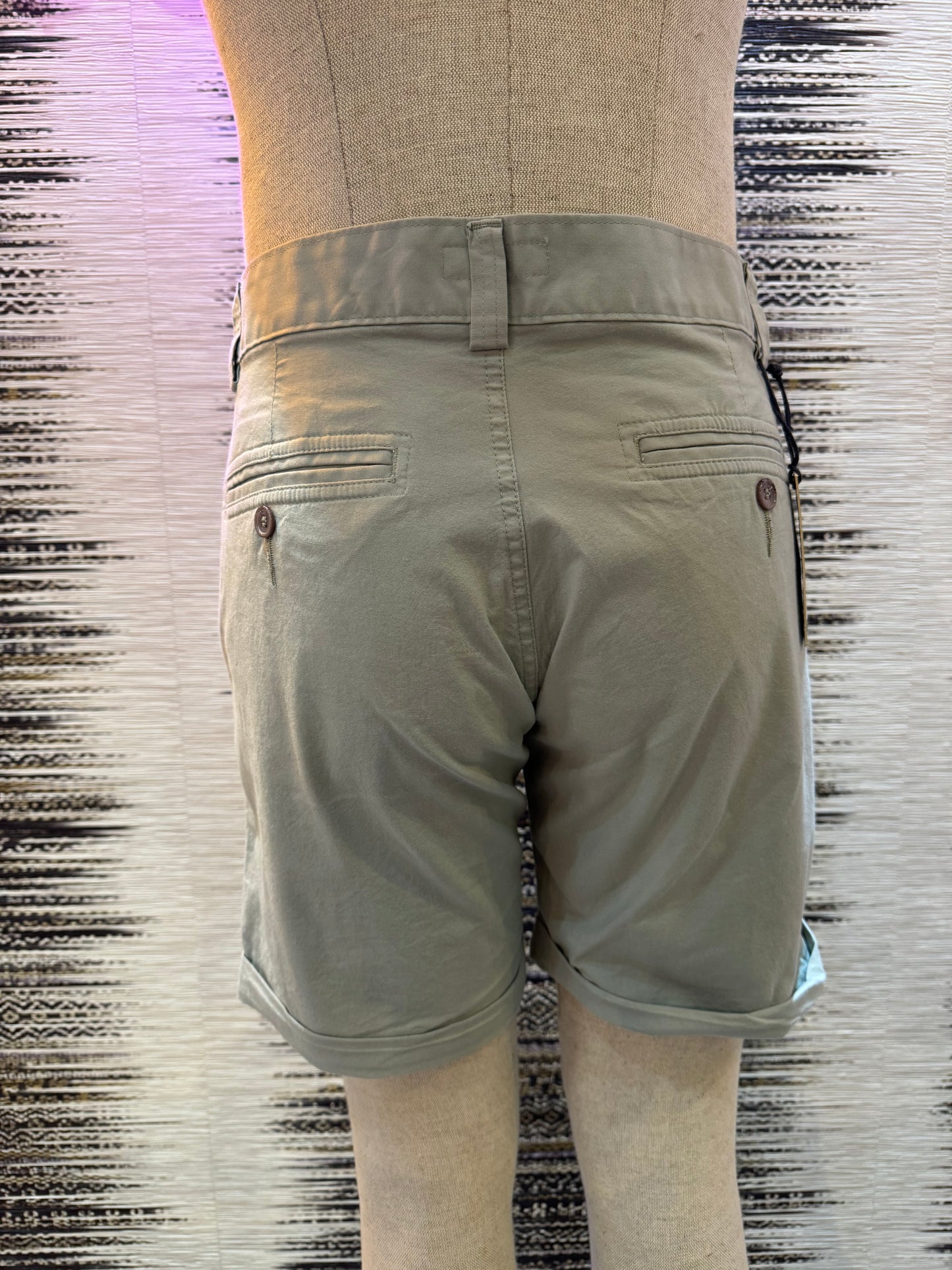 Solid Short Pants by Boronea