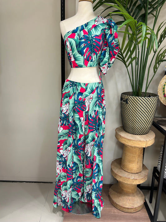 Green and Red Print Set