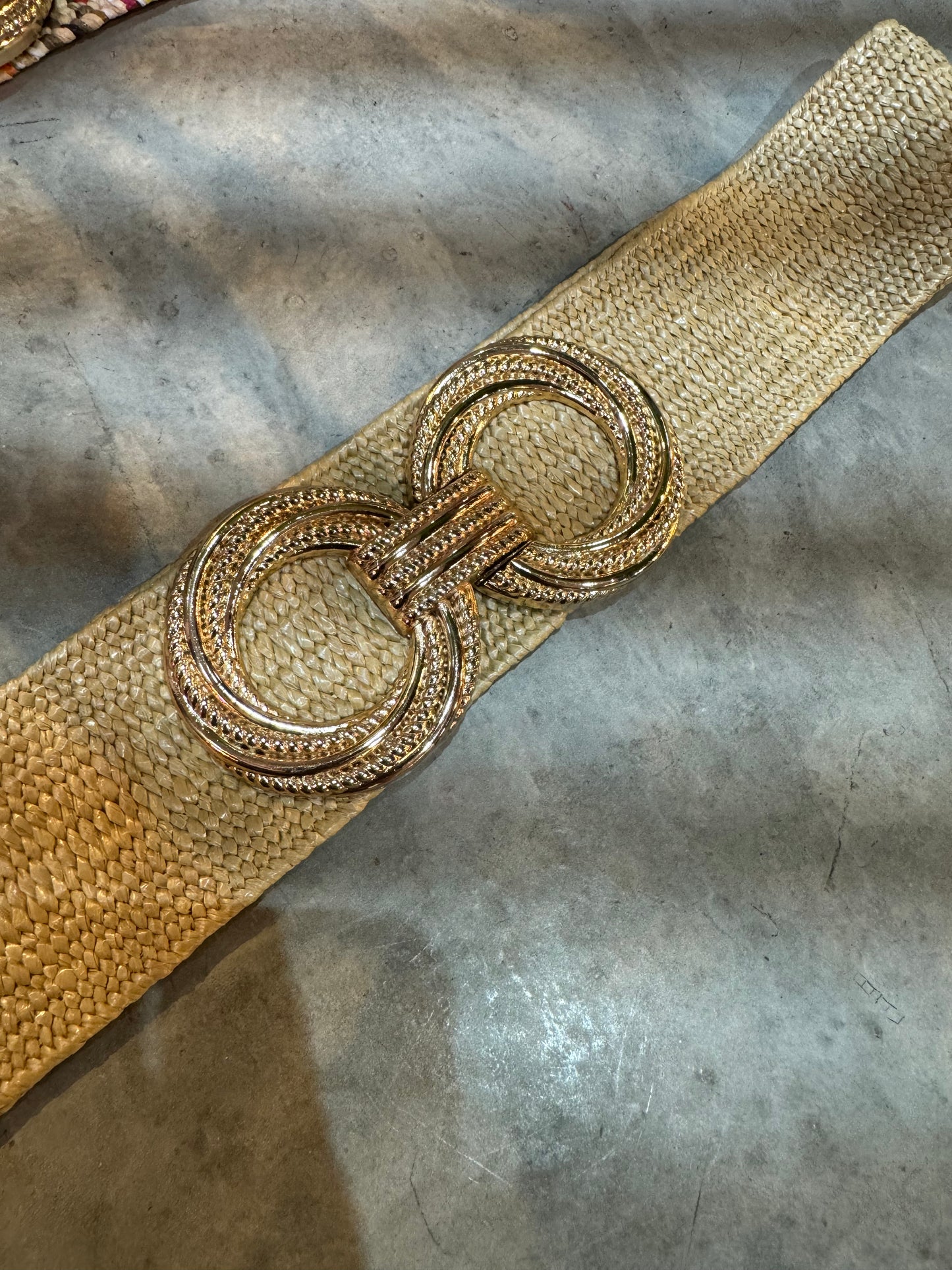 Elastic Raffia Belt with Two Gold Circles